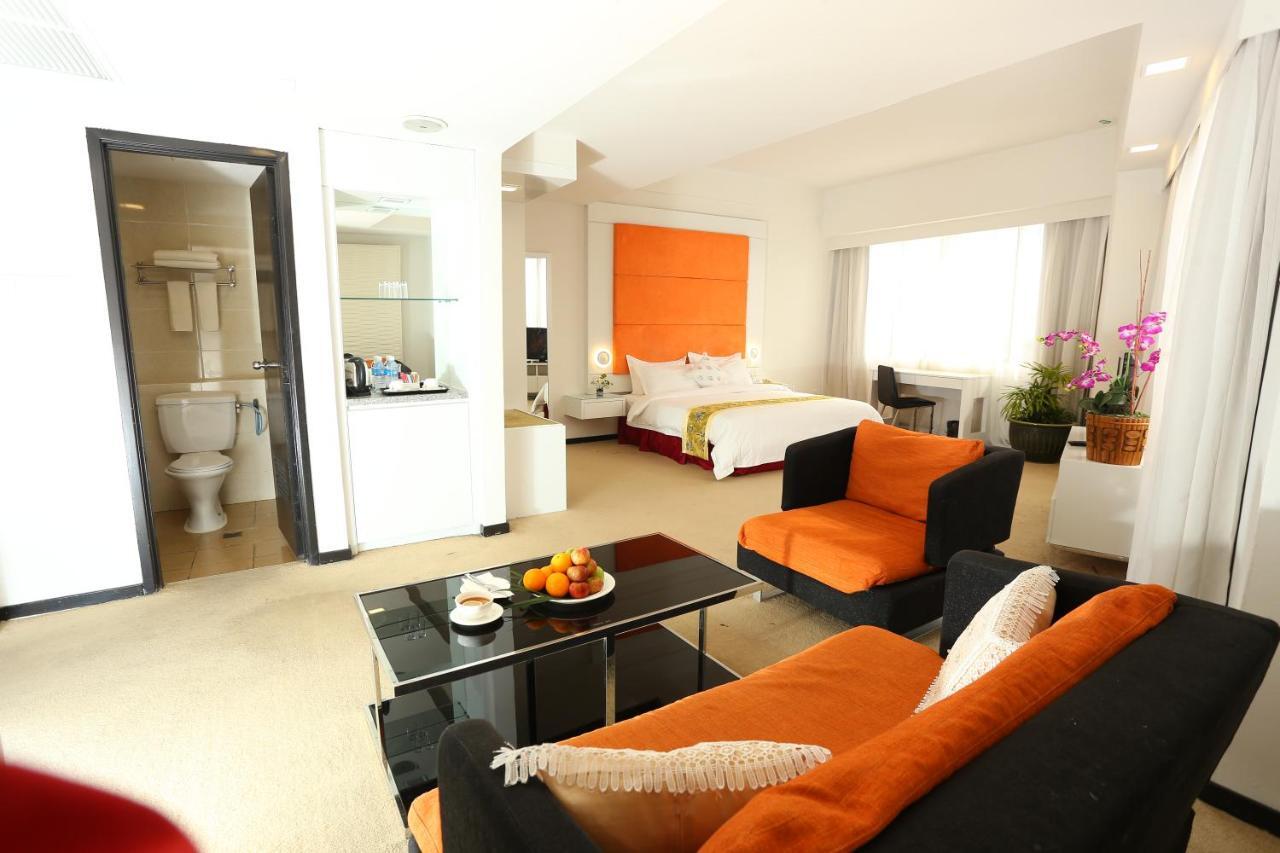 Borneo Royale Hotel Tawau Ngoại thất bức ảnh